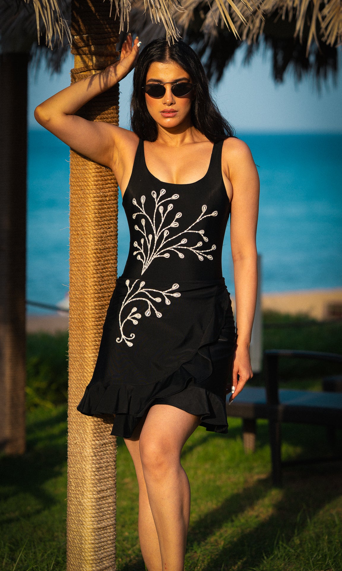 Noir Bloom - Loomaswim.com
