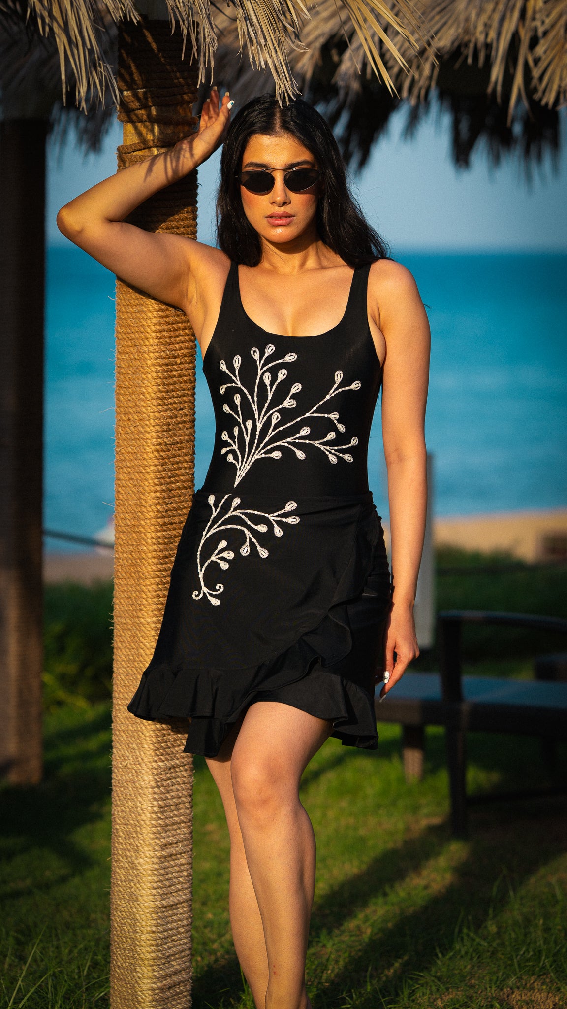 Noir Bloom - Loomaswim.com